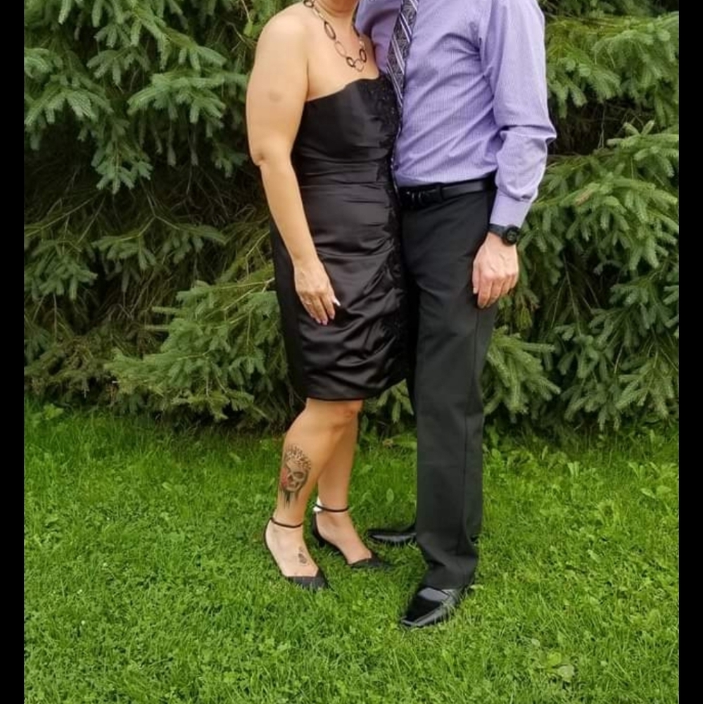 Dress - Picture 3 of 3